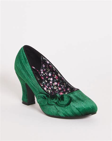 green summer shoes for women.